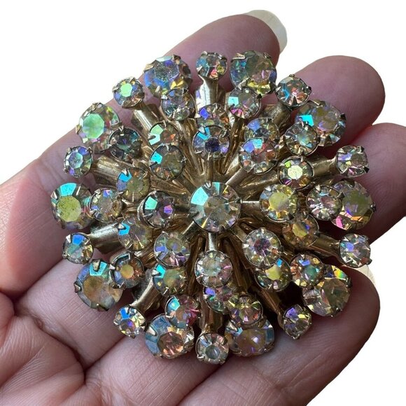 VTG Flower Brooch Pin Layered Aurora Borealis Rhinestones Sparkly 2"‎ - Picture 2 of 9
